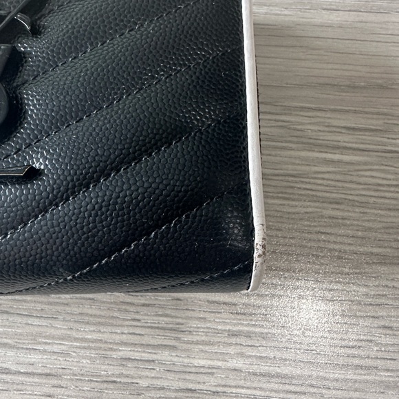 Saint Laurent Cassandre Matelassé wallet - Picture 7 of 9